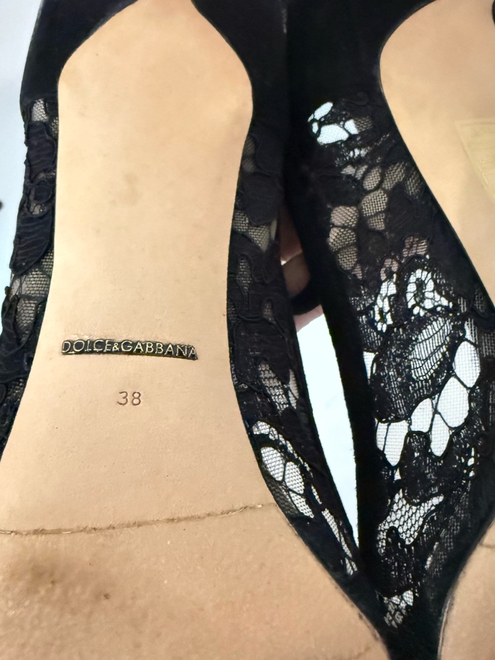 Dolce & Gabbana Black Lace Mary Jane Pumps with Suede Trim kitten heel - Picture 4 of 5